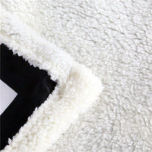 Load image into Gallery viewer, Wolves Dreamcatcher Sherpa Fleece Blanket